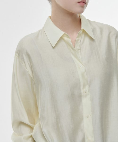 MUSINSA STANDARD WOMAN（ムシンサスタンダードウーマン）の「ウィメンズリラックスドサテンシャツ[エクリュ]（シャツ/ブラウス・レディース・その他・SMALL/MEDIUM/LARGE/X-SMALL）」の7枚目の写真