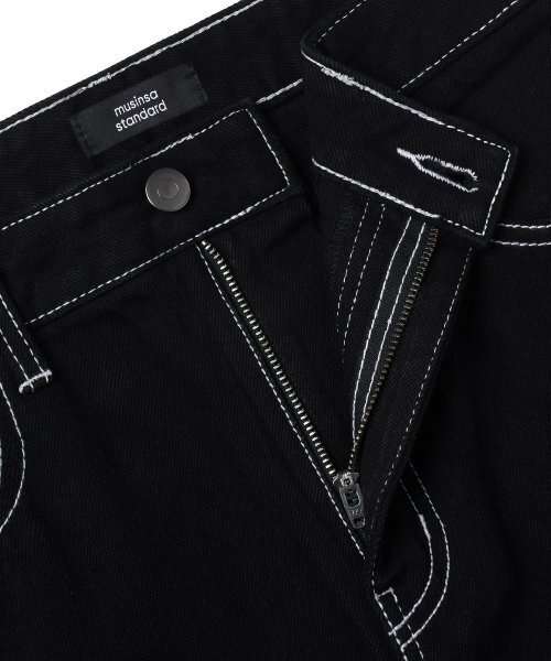 MUSINSA STANDARD（ムシンサスタンダード）の「コントラストステッチレギュラーフィットデニムパンツ[ブラック]（デニムパンツ・メンズ・その他・27/28/29/34/32/30/31/33/26/40/38/42/36）」の4枚目の写真