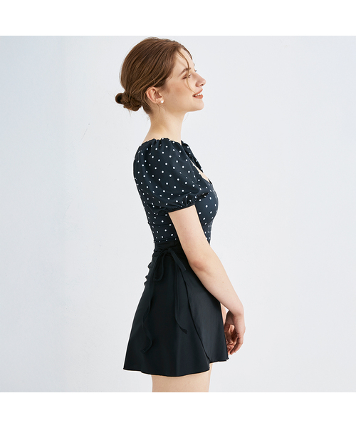 VIKINI VENDER(ビキニベンダー)の「シンプルラップカバーアップスカート(スカート・レディース・その他・ONE SIZE)」の1枚目の写真