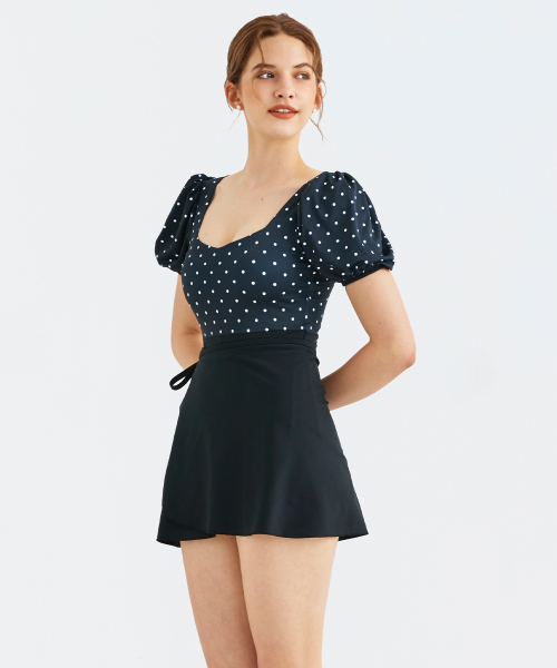 VIKINI VENDER(ビキニベンダー)の「シンプルラップカバーアップスカート(スカート・レディース・その他・ONE SIZE)」の2枚目の写真