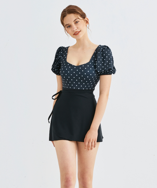 VIKINI VENDER(ビキニベンダー)の「シンプルラップカバーアップスカート(スカート・レディース・その他・ONE SIZE)」の3枚目の写真