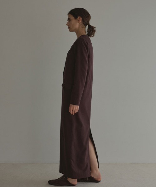 ETRE TOKYO(エトレトウキョウ)の「VネックIラインロングワンピース(ワンピース・レディース・ネイビー/ワイン・S/M)」の7枚目の写真