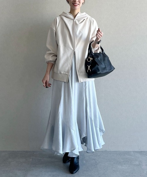 mysty woman（ミスティウーマン）の「エスカルゴマーメイドスカート6　636959（スカート・レディース・グレイッシュブルー/アイボリー/ブラック・FREE）」の20枚目の写真