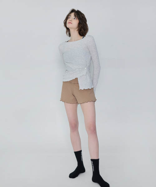 DEVIWEAR（デヴィウェア）の「ダブルボタン ラップロングスリーブ DEVI-T0124-メランジオートミール（Tシャツ/カットソー・レディース・ライトグレー・FREE）」の2枚目の写真