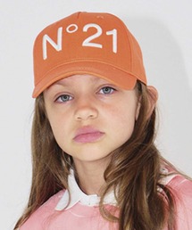 N°21（ヌメロ ヴェントゥーノ）の「N°21（ヌメロ ヴェントゥーノ）Kids & Junior ブランドロゴキャップ（キャップ）」