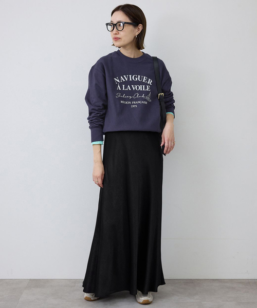 スローブイエナ　SLOBE IENA グロッシーサテンフレアスカート　ブラック スローブ イエナ SLOBE IENA 《ブラックのみWEB限定/追加2予約
