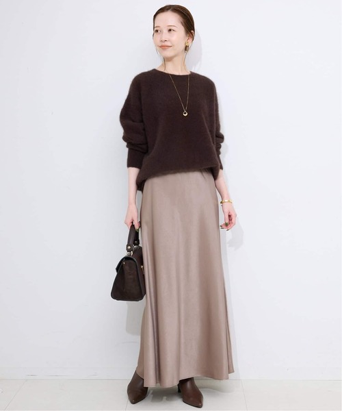 ブラックのみWEB限定/追加2》グロッシーサテンフレアスカート