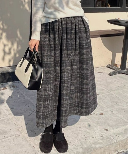 gossip！ロサンゼルス（ゴシップロサンゼルス）の「【Y2Kガーリー】レトロチェック ロングスカート（スカート・レディース・ダークグレー・FREE）」の3枚目の写真