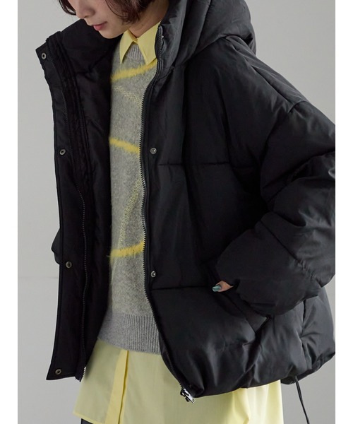 Samansa Mos2（サマンサ モスモス）の「【ZOZO限定】裾ラウンドフェイクダウン（ブルゾン・レディース・ブラック/キナリ・F）」の4枚目の写真