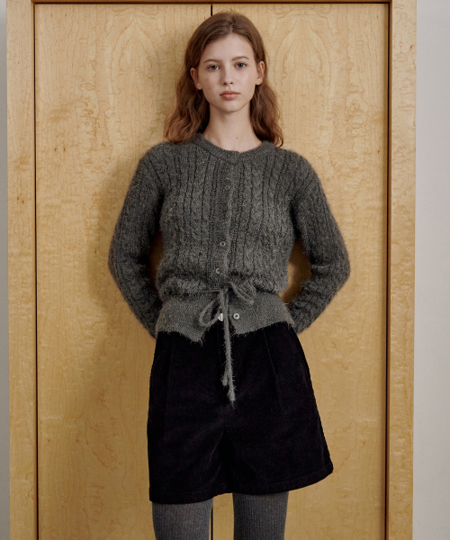 LOSSYROW(ロッシロー)の「Soft Corduroy Half Pants Black(その他パンツ・レディース・ブラック・SMALL/MEDIUM)」の3枚目の写真