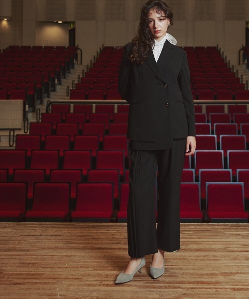 Callarus(カラルス)の「<単品>ストレッチレイヤーデザインテーラードジャケット〔Callarus〕(テーラードジャケット・レディース・ブラック/グレー・S/M/L/LL/3L)」の15枚目の写真