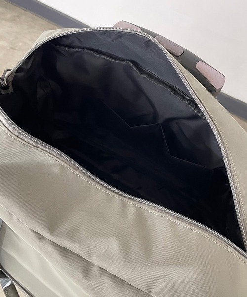 CRB(シーアールビー)の「配色トラベルトートバッグ(スーツケース/キャリーバッグ・レディース・グレー/ブラック/カーキ/ベージュ/パープル・F)」の18枚目の写真