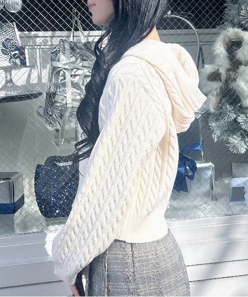 INGNI(イング)の「ケーブルヘンリーネックニットパーカー(パーカー・レディース・グレー/アイボリー/ボルドー/ベージュ・M)」の16枚目の写真