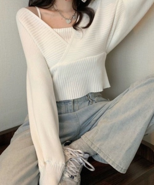 SHEPP(シープ)の「【26年春新作】レイヤードカシュクールニット(ニット/セーター・レディース・ブラック/ホワイト/レッド/ピンク/ブラウン・F)」の2枚目の写真
