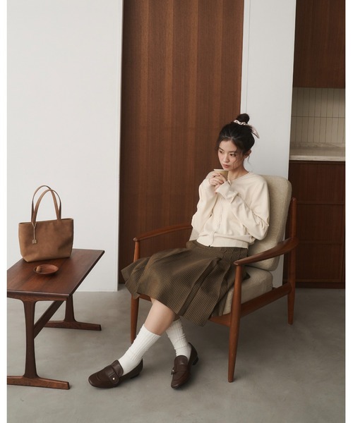 moi tytto（モイテュット）の「ノーカラーレースカーディガン（カーディガン/ボレロ・レディース・レッド/グレー/ブラウン/ブラック/アイボリー・FREE）」の17枚目の写真