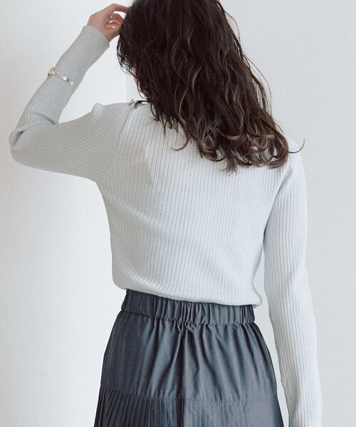 La boutique BonBon（ラブティックボンボン）の「ラメリブポロ衿カーディガン（カーディガン/ボレロ・レディース・ピンク/イエロー/サックスブルー・FREE）」の6枚目の写真