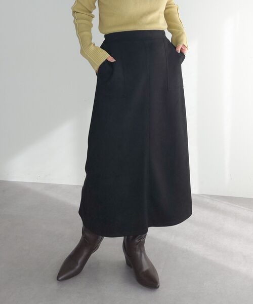Green Parks(グリーンパークス)の「なめらかタッチスウェード調Iラインスカート(スカート・レディース・ブラック/ラベンダー/アイボリー/ブルー・FREE)」の1枚目の写真