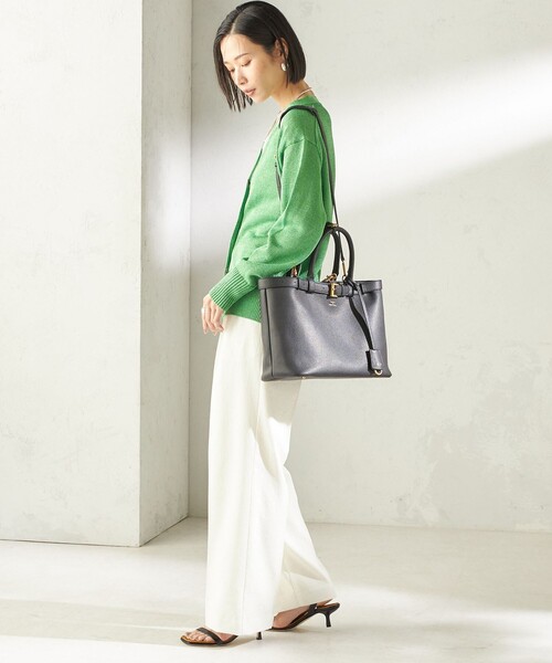 SHIPS(シップス)の「【WEB限定】George Cinq:BELTED TOTO BAG(M)(トートバッグ・レディース・ブラウン/ブラック・ONE SIZE)」の20枚目の写真