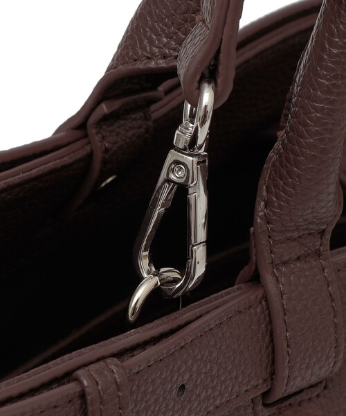 SHIPS(シップス)の「【WEB限定】George Cinq:BELTED TOTO BAG(M)(トートバッグ・レディース・ブラウン/ブラック・ONE SIZE)」の15枚目の写真