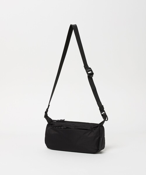 green label relaxing（グリーンレーベルリラクシング）の「【WEB限定】WR レクタングル ショルダーバッグ-撥水-（ショルダーバッグ・メンズ・ブラック/ダークグレー・FREE）」の16枚目の写真