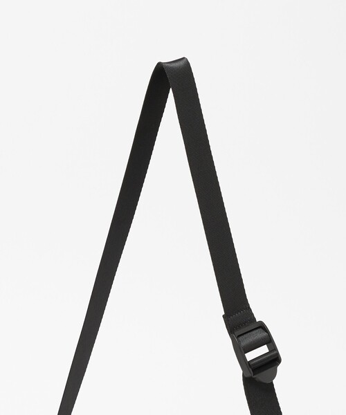 green label relaxing（グリーンレーベルリラクシング）の「【WEB限定】WR レクタングル ショルダーバッグ-撥水-（ショルダーバッグ・メンズ・ブラック/ダークグレー・FREE）」の17枚目の写真