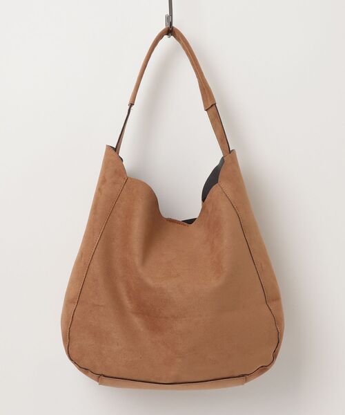 AUREN(オーレン)の「【ユニセックス】ソフトスエードスラウチバッグ(ショルダーバッグ・メンズ・ブラック/ベージュ/ブラウン・FREE)」の9枚目の写真