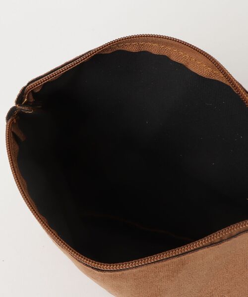 AUREN(オーレン)の「【ユニセックス】ソフトスエードスラウチバッグ(ショルダーバッグ・メンズ・ブラック/ベージュ/ブラウン・FREE)」の13枚目の写真