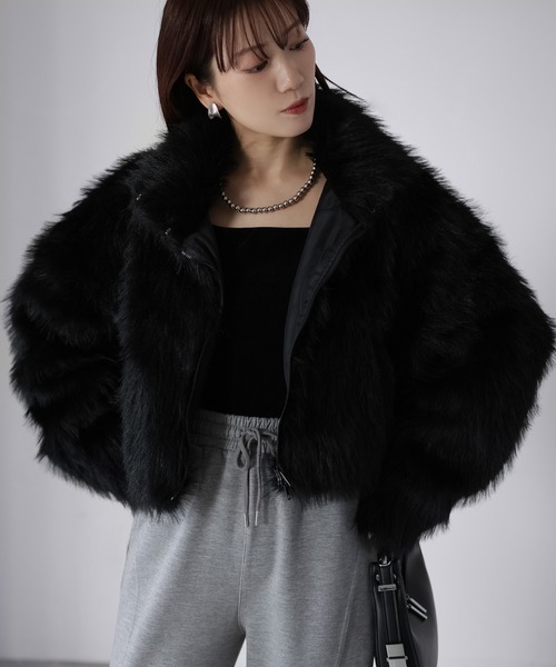 Riberry（リベリー）の「ショート丈ダブルジップフェイクファーブルゾン（ブルゾン・レディース・ブラック/ベージュ系/ベージュ・FREE）」の4枚目の写真