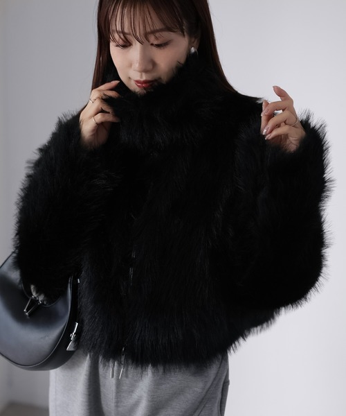 Riberry（リベリー）の「ショート丈ダブルジップフェイクファーブルゾン（ブルゾン・レディース・ブラック/ベージュ系/ベージュ・FREE）」の10枚目の写真