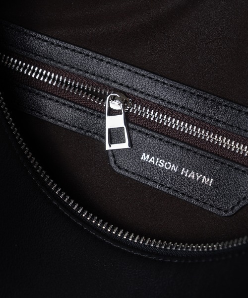 HAYNI（ヘイニ）の「Saoriさん&MAISON HAYNIコラボ Calmea noir カルメノワール｜MAISON HAYNI（ハンドバッグ・レディース・ブラック・FREE）」の12枚目の写真