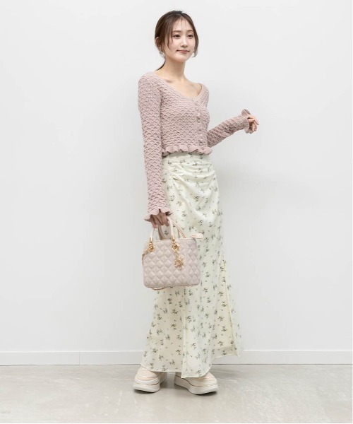RANDA(ランダ)の「ドレープデザインサテンスカート(スカート・レディース・ホワイト系その他/ブラック・1/0)」の10枚目の写真