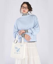 To b. by agnes b.（トゥービーバイアニエスベー）の「WEB限定 ロゴ コットン ボリュームスリーブ スウェットプルオーバー（スウェット）」
