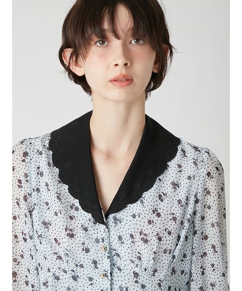 LILY BROWN(リリーブラウン)の「クラシックプリントカラーブラウス(シャツ/ブラウス・レディース・ライトベージュ/サックスブルー/ネイビー・F)」の7枚目の写真