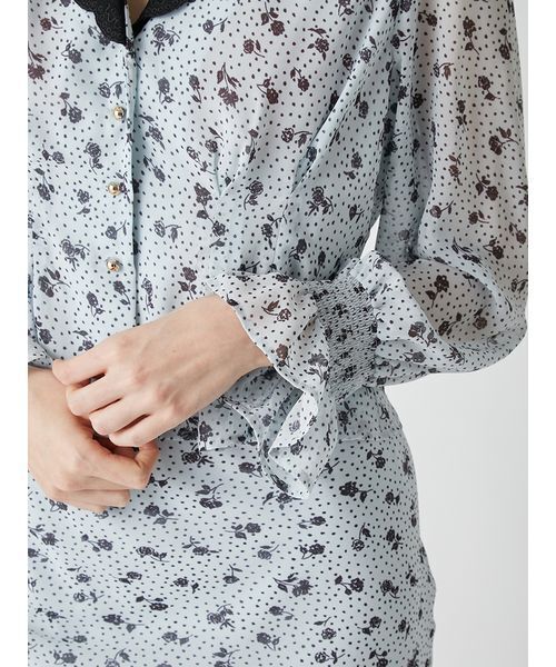 LILY BROWN(リリーブラウン)の「クラシックプリントカラーブラウス(シャツ/ブラウス・レディース・ライトベージュ/サックスブルー/ネイビー・F)」の8枚目の写真