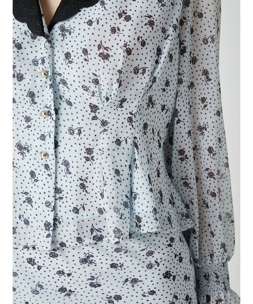 LILY BROWN(リリーブラウン)の「クラシックプリントカラーブラウス(シャツ/ブラウス・レディース・ライトベージュ/サックスブルー/ネイビー・F)」の9枚目の写真