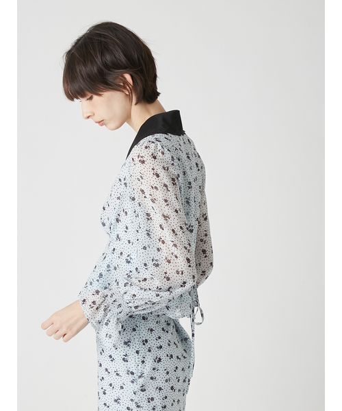 LILY BROWN(リリーブラウン)の「クラシックプリントカラーブラウス(シャツ/ブラウス・レディース・ライトベージュ/サックスブルー/ネイビー・F)」の11枚目の写真