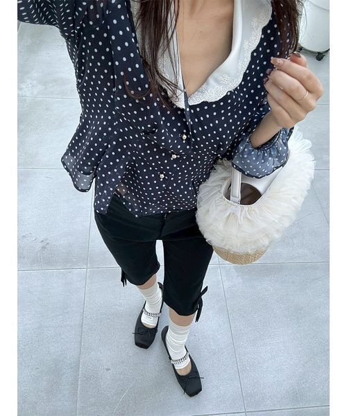 LILY BROWN(リリーブラウン)の「クラシックプリントカラーブラウス(シャツ/ブラウス・レディース・ライトベージュ/サックスブルー/ネイビー・F)」の18枚目の写真