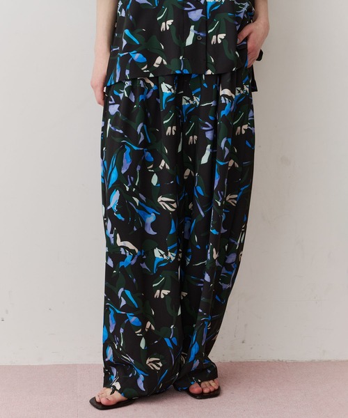 LA BELLE ETUDE（ラベルエチュード）の「オリジナルニュアンス柄リラックスパンツ（その他パンツ・レディース・ブラック/ライトグリーン・0/1）」の11枚目の写真