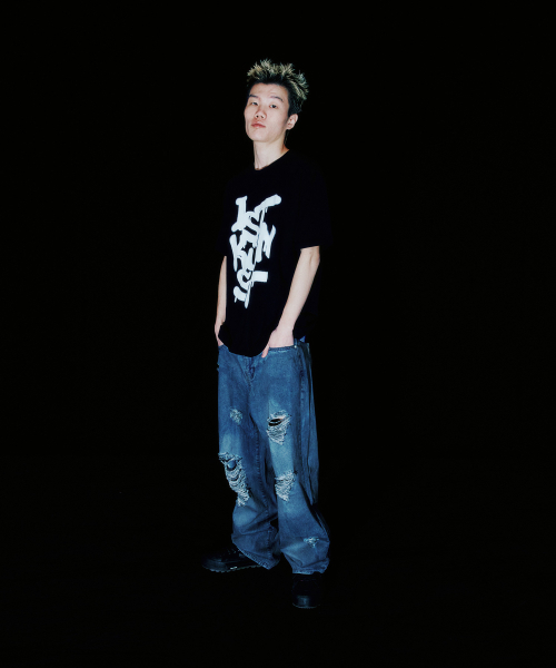 ISTKUNST(イストクンスト)の「GRAFFITI LOGO TEE_BLACK(IK2DMMT511A)(Tシャツ/カットソー・レディース・ブラック・S/M/L)」の5枚目の写真