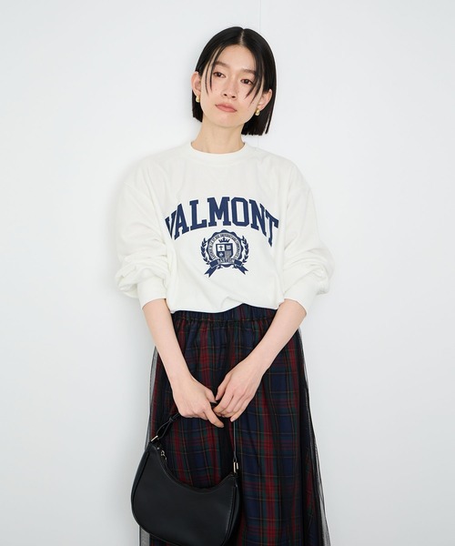 Mac-House(マックハウス)の「Idnes VALMONT カレッジロゴビッグシルエットスウェット(スウェット・レディース・サックスブルー/チャコールグレー/オフホワイト・FREE)」の1枚目の写真