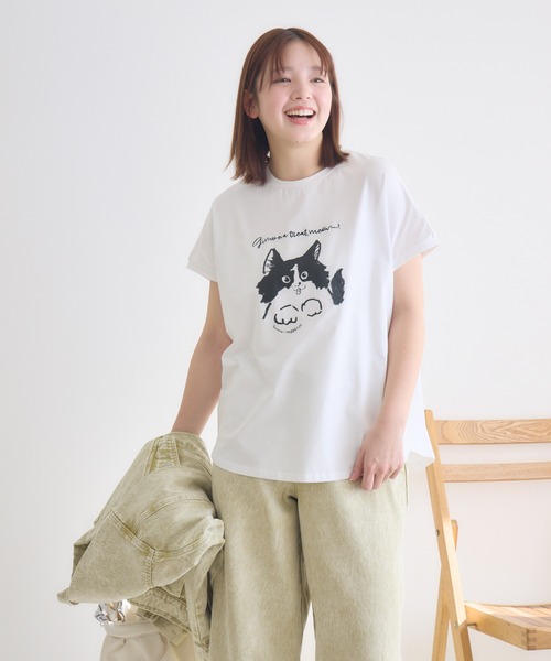 meeny miny（ミーニーマイニー）の「【meeny miny】CAT & BAKES 9456『わんこBANDOとPEPPE』Tシャツ（Tシャツ/カットソー・レディース・ベージュ/ホワイト/チャコールグレー・M-L/S-M）」の5枚目の写真