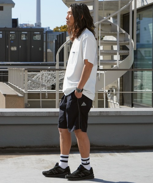 and wander(アンドワンダー)の「and wander/アンドワンダー×Gramicci/グラミチ C/N g-short コラボレーションロゴショーツ 2026年春夏(その他パンツ・メンズ・カーキ/ブラック・L/XL/M)」の9枚目の写真