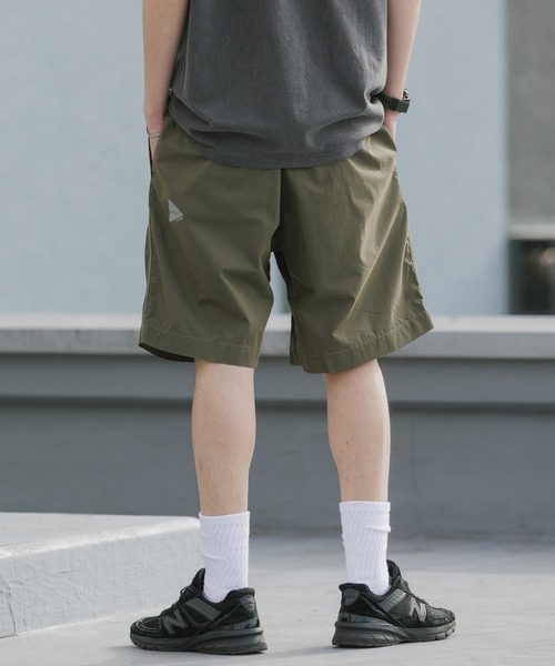 and wander(アンドワンダー)の「and wander/アンドワンダー×Gramicci/グラミチ C/N g-short コラボレーションロゴショーツ 2026年春夏(その他パンツ・メンズ・カーキ/ブラック・L/XL/M)」の15枚目の写真