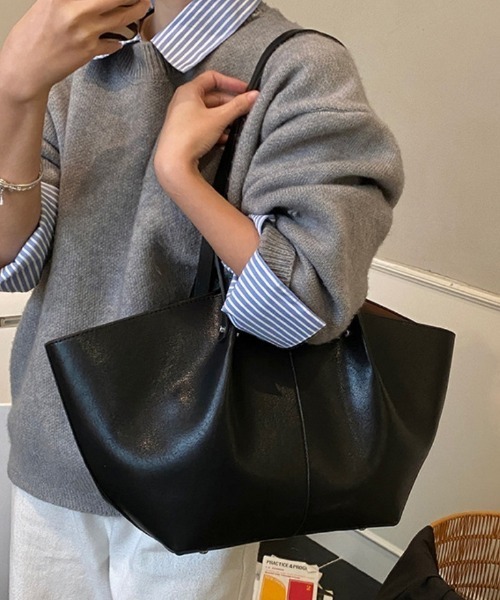 Ritzy(リッツィー)の「大容量 2wayトートバッグ ショルダーバッグ(トートバッグ・レディース・モカ/ブラック/キャメル・FREE)」の7枚目の写真