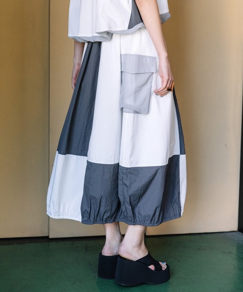 AULA AILA（アウラアイラ）の「コクーンレイヤードワンピース（ワンピース・レディース・グリーン/オフホワイト/ブラック・0）」の10枚目の写真