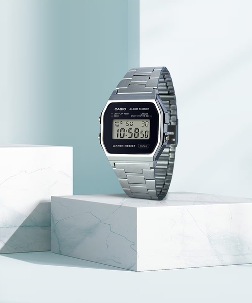 CASIO(カシオ)の「Web限定 CASIO CLASSIC A158WEA-1JF(アナログ腕時計・レディース・シルバー・FREE)」の2枚目の写真