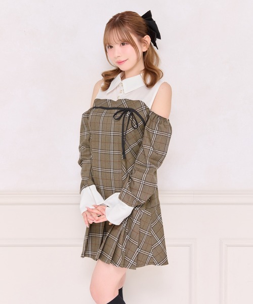 apres jour(アプレジュール)の「オープンショルダードッキングミニワンピース(ワンピース・レディース・ブラウン系その他/ブラック系その他・X-LARGE/フリー)」の8枚目の写真