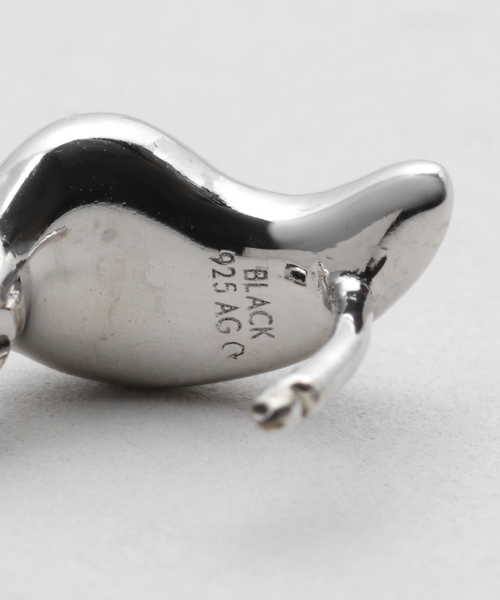 journal standard L'essage(ジャーナルスタンダードレサージュ)の「【MARIA BLACK/マリアブラック】 Sagene Trail Huggie Silver LEFT:ピアス(ピアス(片耳用)・レディース・シルバー・FREE)」の2枚目の写真