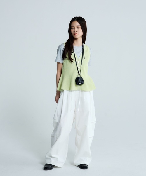 JEANASIS（ジーナシス）の「ミリタリータックボリュームパンツ/657336（その他パンツ・レディース・ベージュ/ホワイト/ブラック・FREE）」の13枚目の写真