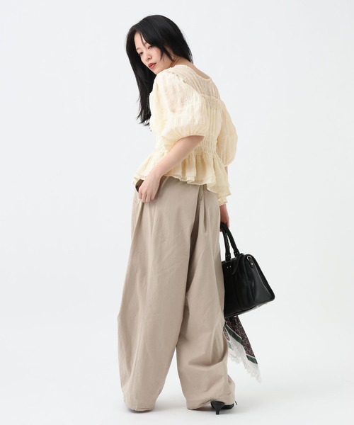 JEANASIS（ジーナシス）の「ミリタリータックボリュームパンツ/657336（その他パンツ・レディース・ベージュ/ホワイト/ブラック・FREE）」の8枚目の写真